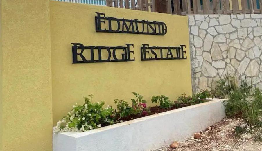 Sky View Villas @ Edmund Ridge Estate Montego Bay Exterior foto