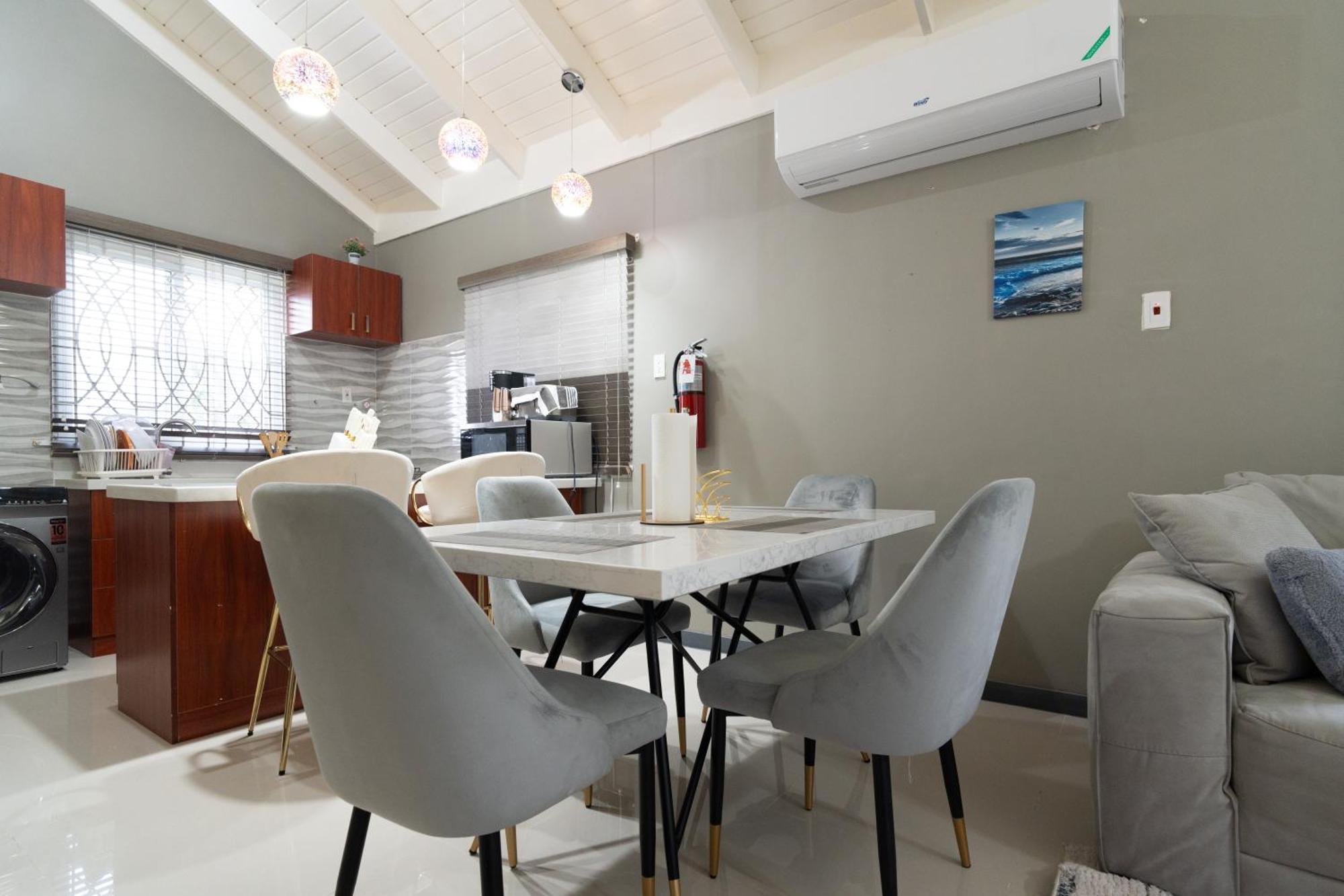Sky View Villas @ Edmund Ridge Estate Montego Bay Exterior foto